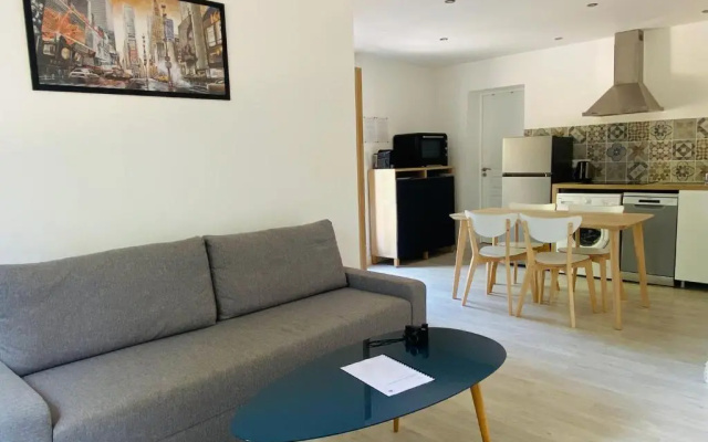 Bel appartement avec terrasse et beau jardin classé 1 étoile