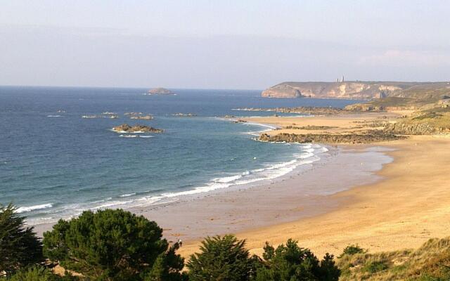 Very nice holiday appartment with private terrace, Erquy