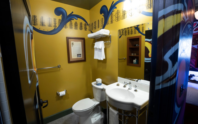 McMenamins Elk Temple