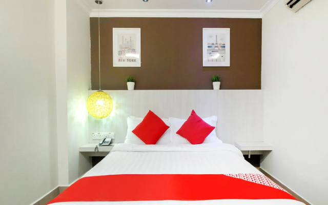 Super OYO 761 City Hotel