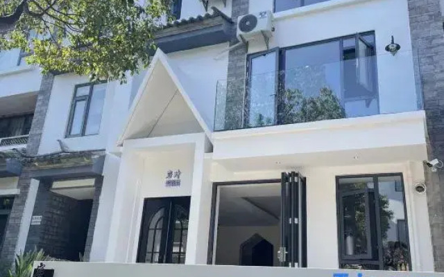 Dali Rong Shi Homestay