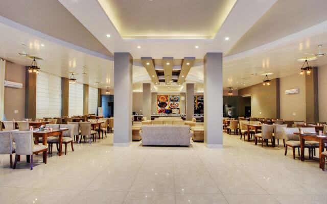 Maulik Mansion Resort