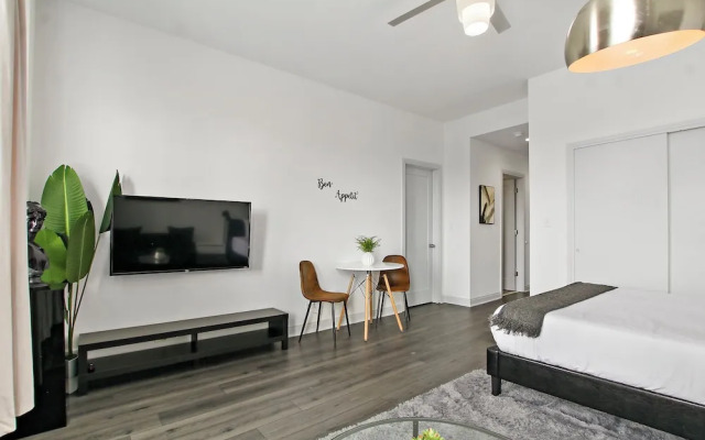 1BR in Hyde Park - Del Prado 811