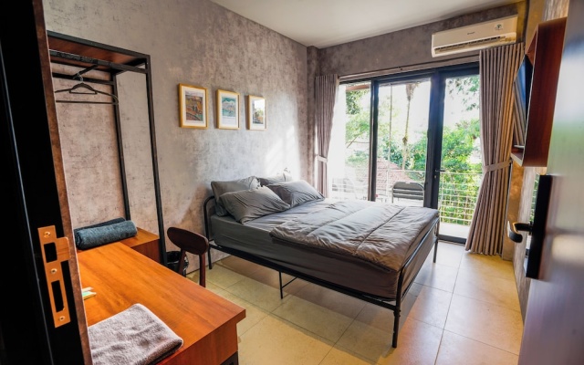 Hebe Hotel Hostel & Hospitality Network – Guest Rooms – Bogor