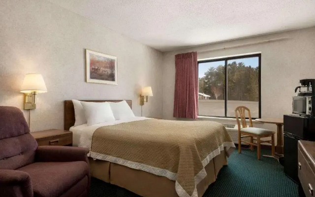 Days Inn Eagle River
