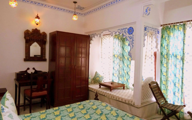 Hotel Pichola Haveli