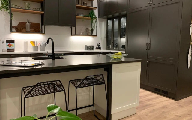 SEAduction Luxury Apartment