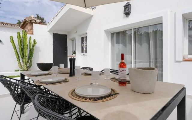 Cosy Holiday Home Near Beach