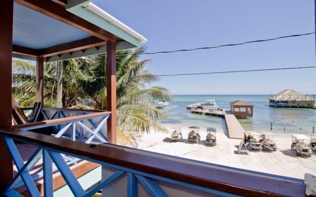 Sandbar Beachfront Hostel & Restaurant