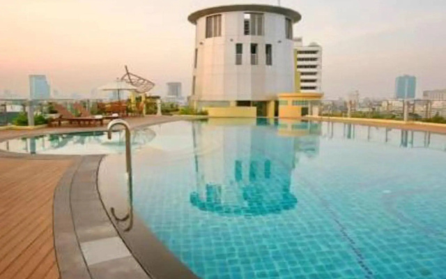 Seven Place Executive Residence