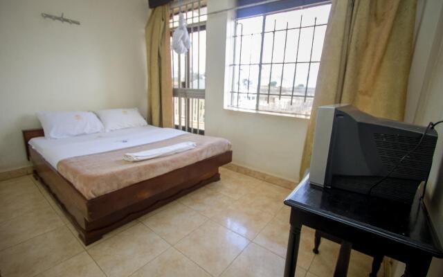 Mwana Highway Hotel Iganga