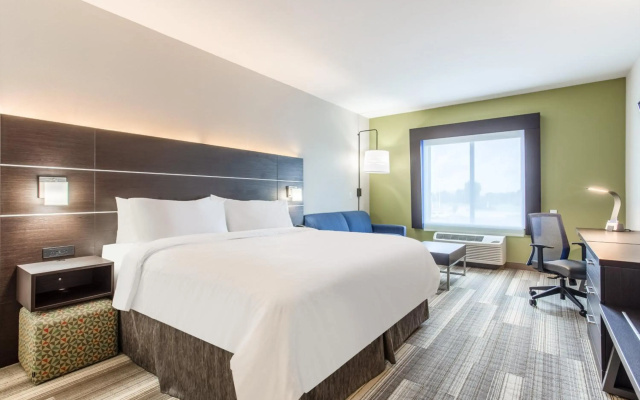 Holiday Inn Express & Suites Ottawa by IHG