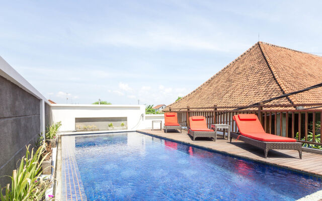 RedDoorz Plus Near Sanur Beach 2