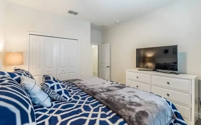 4706 Sleepy Hollow Drive