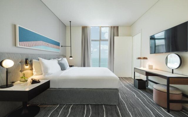 Th8 Palm Dubai Beach Resort, Vignette Collection, by IHG