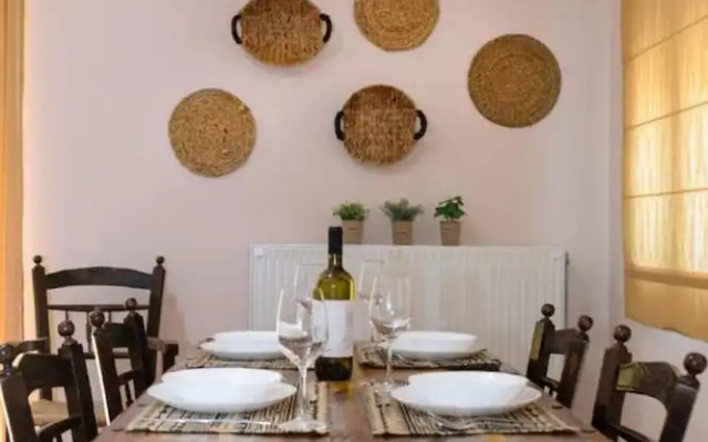Stunning Comfortable Family House in Chania