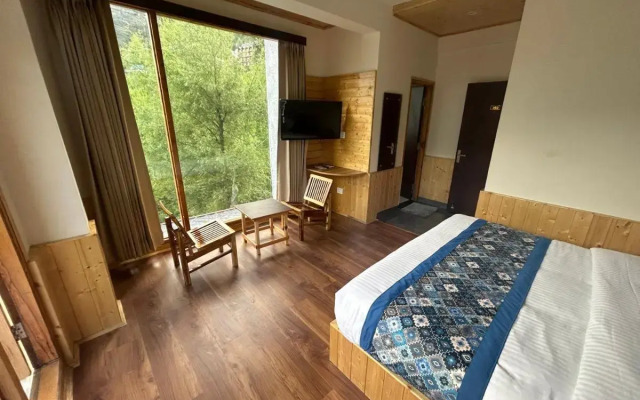 Hotel Emmjay Greens