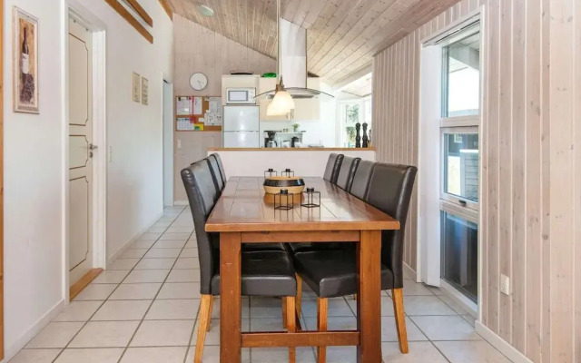 6 Person Holiday Home in Hemmet-by Traum