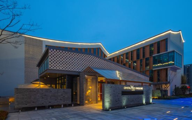 Crystal Vue Hotel