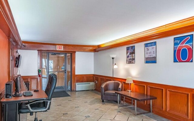 Executive Thibodaux New Orleans Hotel