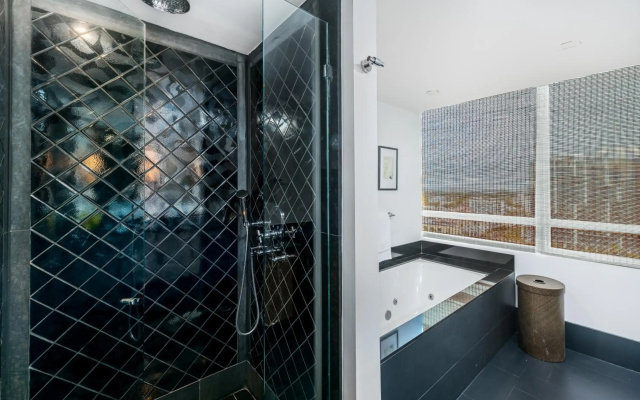 Oceanview Private Condo at The Setai -1901N2