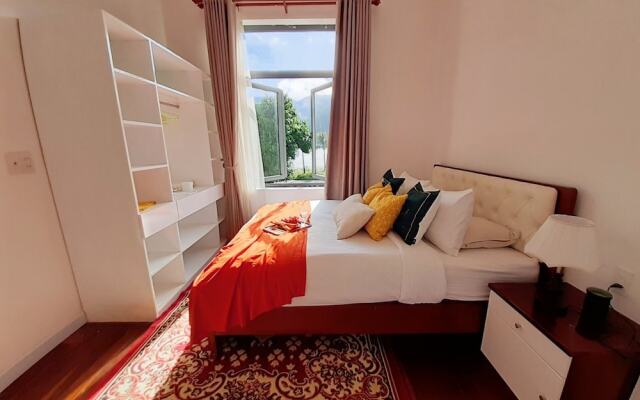 Sunshine Villa