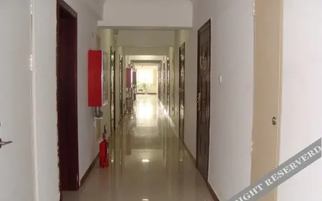 Yuyu Business Hotel