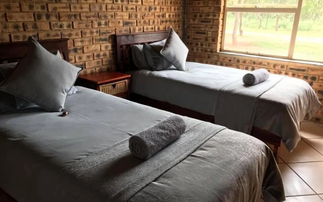 Unathi Game Lodge