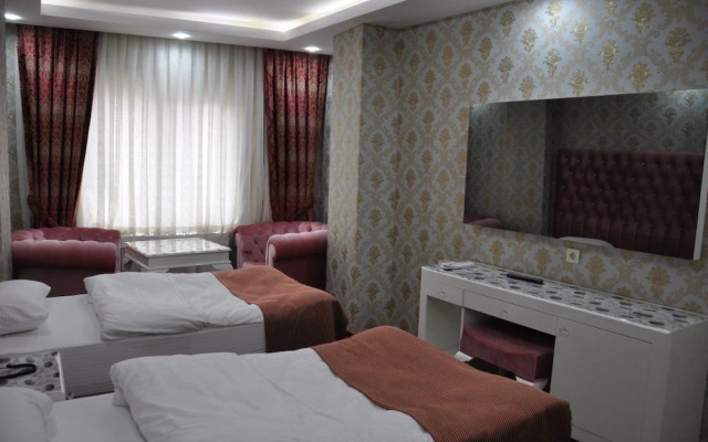 Mus Mir Hotel Saray