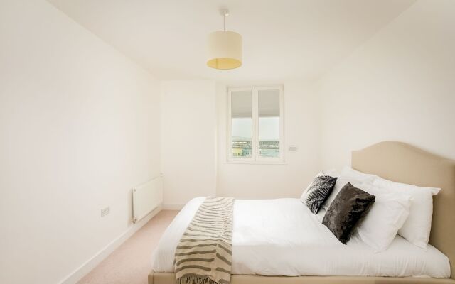 Rethink Living - Luxury Brighton Marina