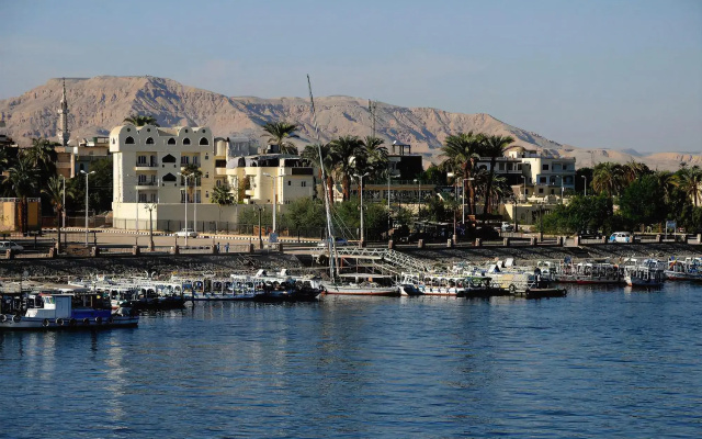 Nile Valley  & Restaurant