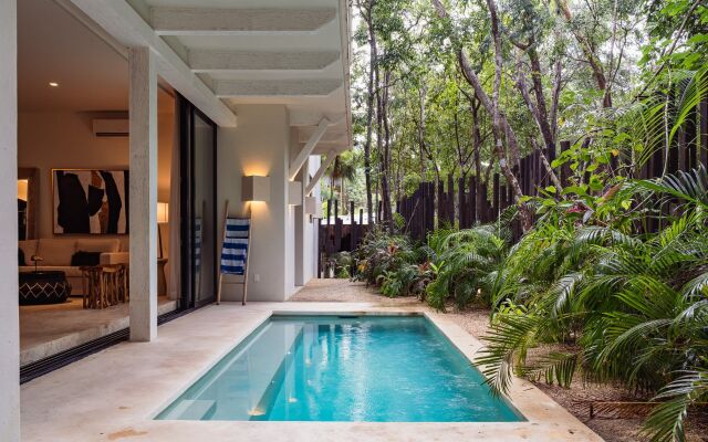 Loretta Jungle Penthouse | Beach Club | Puerta Azul