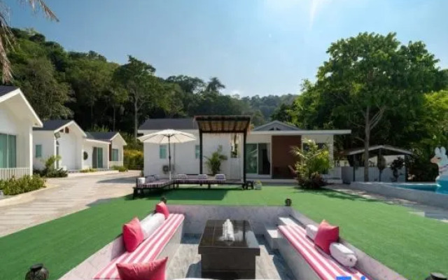 Tropical Oasis Aoyon Beach House