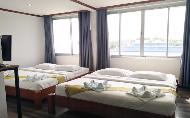 Pimpimarn Beach Hotel