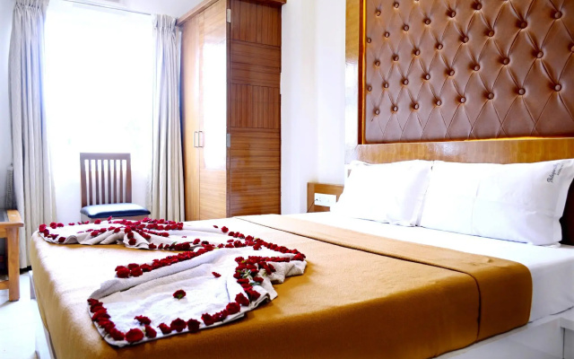 Hotel TR Residency