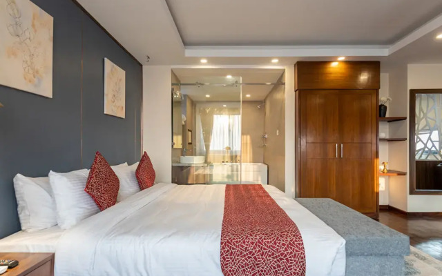 Apex Business Hotel
