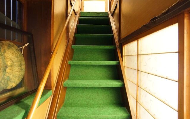 Rainbow Takayama Private House