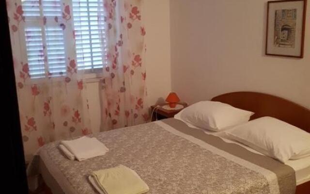 Apartments Vito - 10m from sea