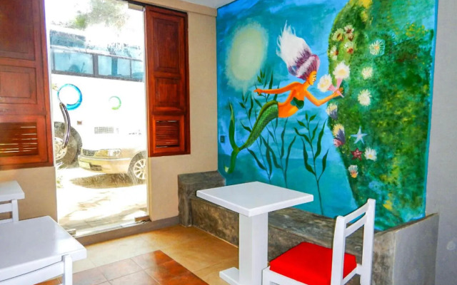 The Youth Hostel - It's a Youth Fame