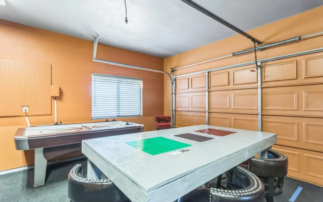 Beautiful Sunsets at 3BR Villa in Reno