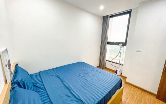 Canh Apartment in Vinhomes Green Bay – Guest Rooms – Hanoi