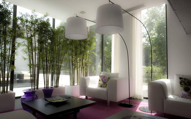 Primavera Perfume Hotel