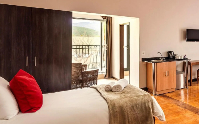 Clanwilliam Hotel by Country Hotels