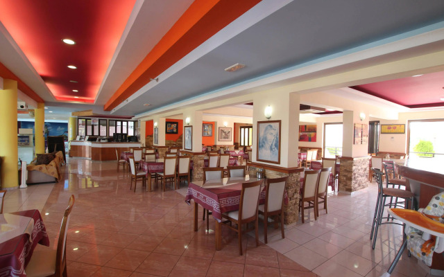 Grecian Fantasia Resort