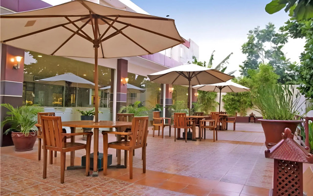 Hotel New Saphir Yogyakarta