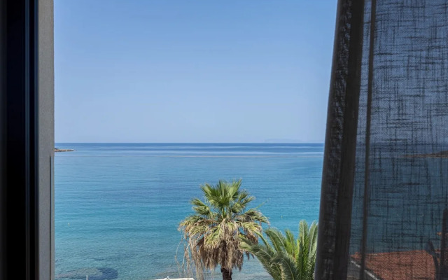 PHEIA, Vriniotis Resorts