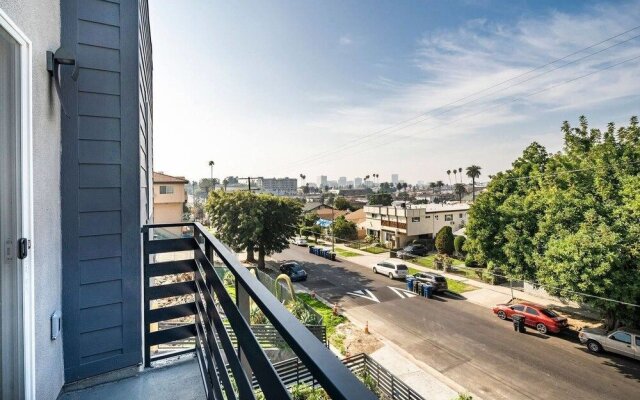 Brand NEW Luxury 3bdr Townhome In Silver Lake