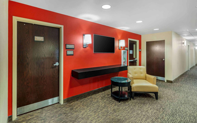 Extended Stay America Select Suites Chicago O'Hare