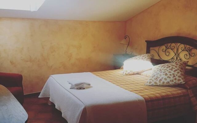 Hostal Rural Santa Barbara