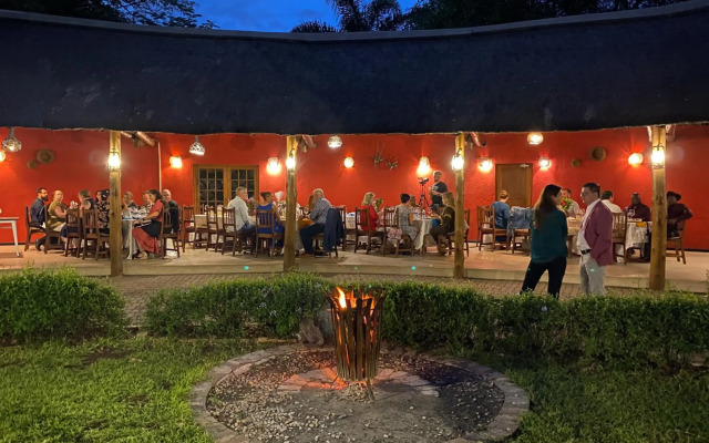 Sefapane Lodges and Safaris